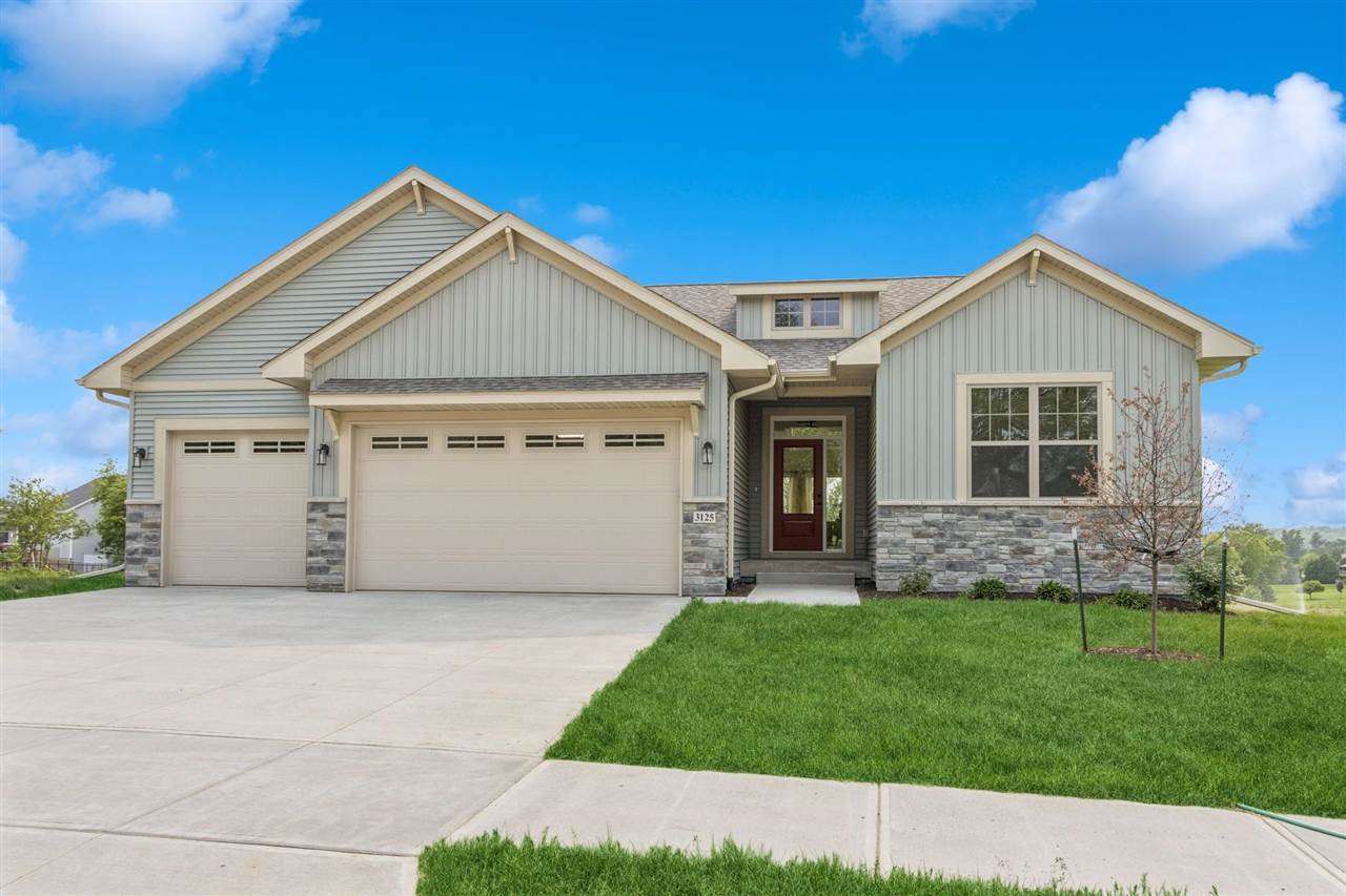 3125 Sunflower Street Ely IA 52227