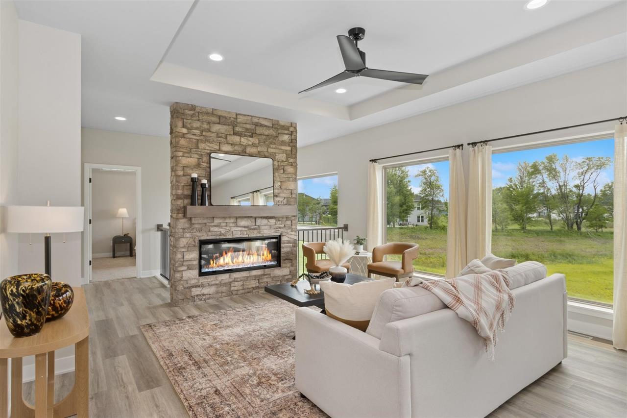 3125 Sunflower Street Ely IA 52227