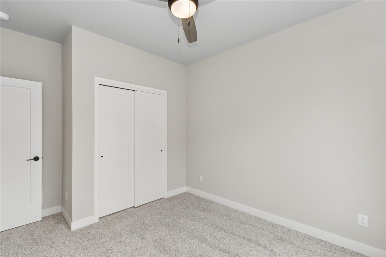 3125 Sunflower Street Ely IA 52227