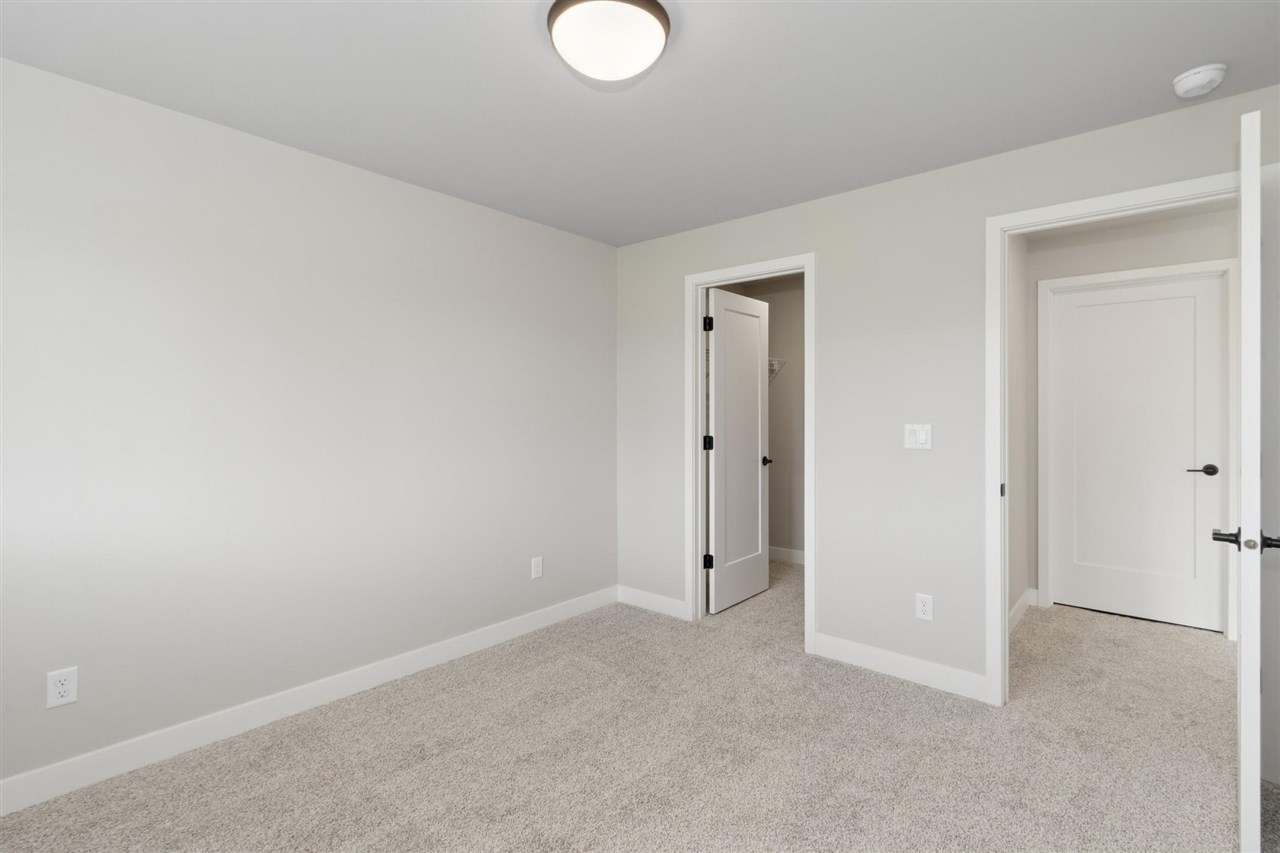 3125 Sunflower Street Ely IA 52227