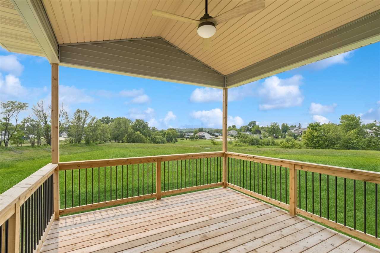 3125 Sunflower Street Ely IA 52227