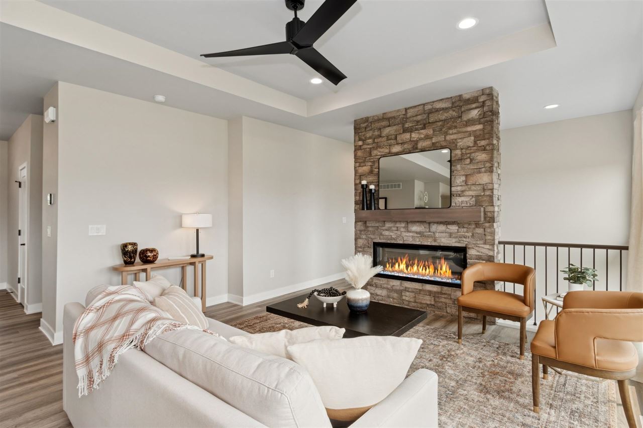 3125 Sunflower Street Ely IA 52227