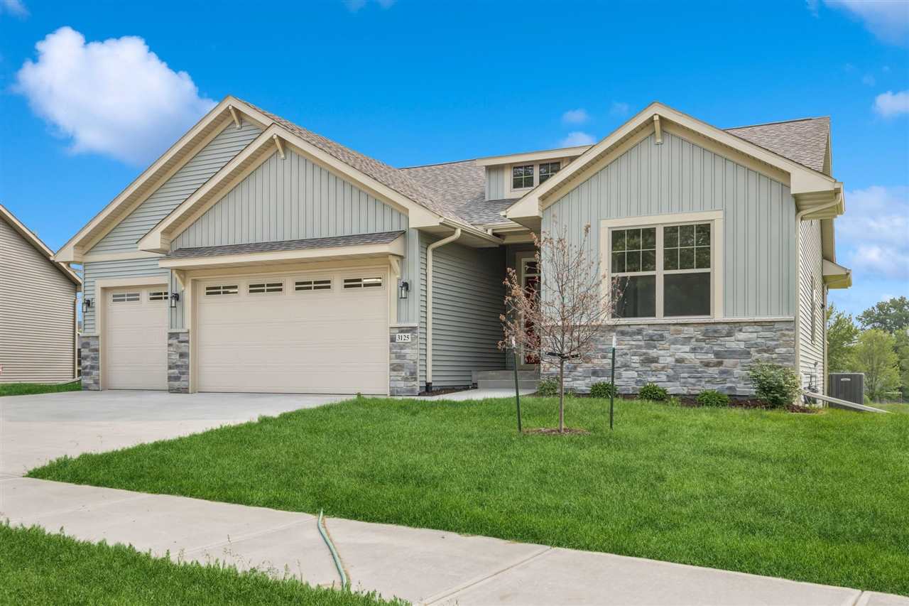 3125 Sunflower Street Ely IA 52227