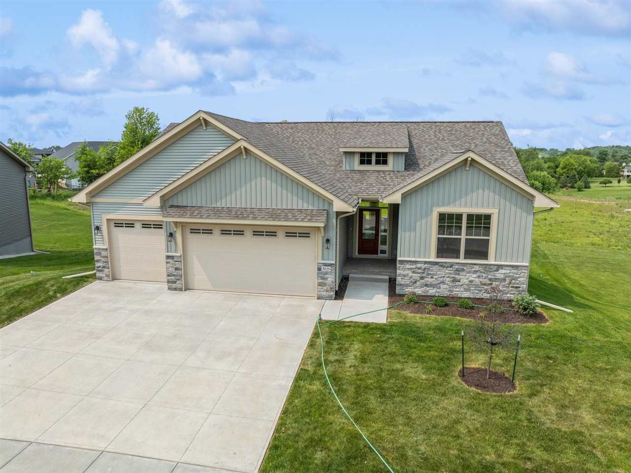 3125 Sunflower Street Ely IA 52227