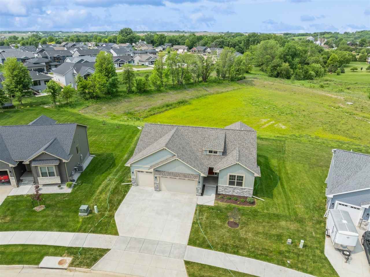 3125 Sunflower Street Ely IA 52227