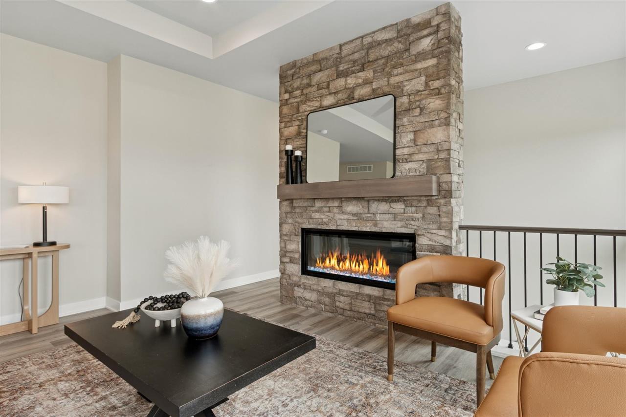 3125 Sunflower Street Ely IA 52227