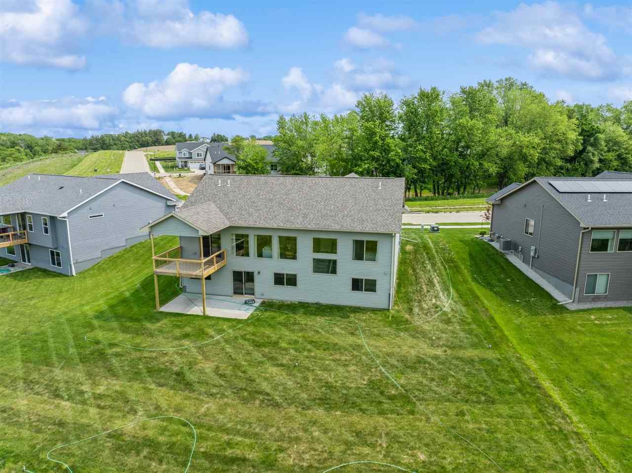 3125 Sunflower Street Ely IA 52227