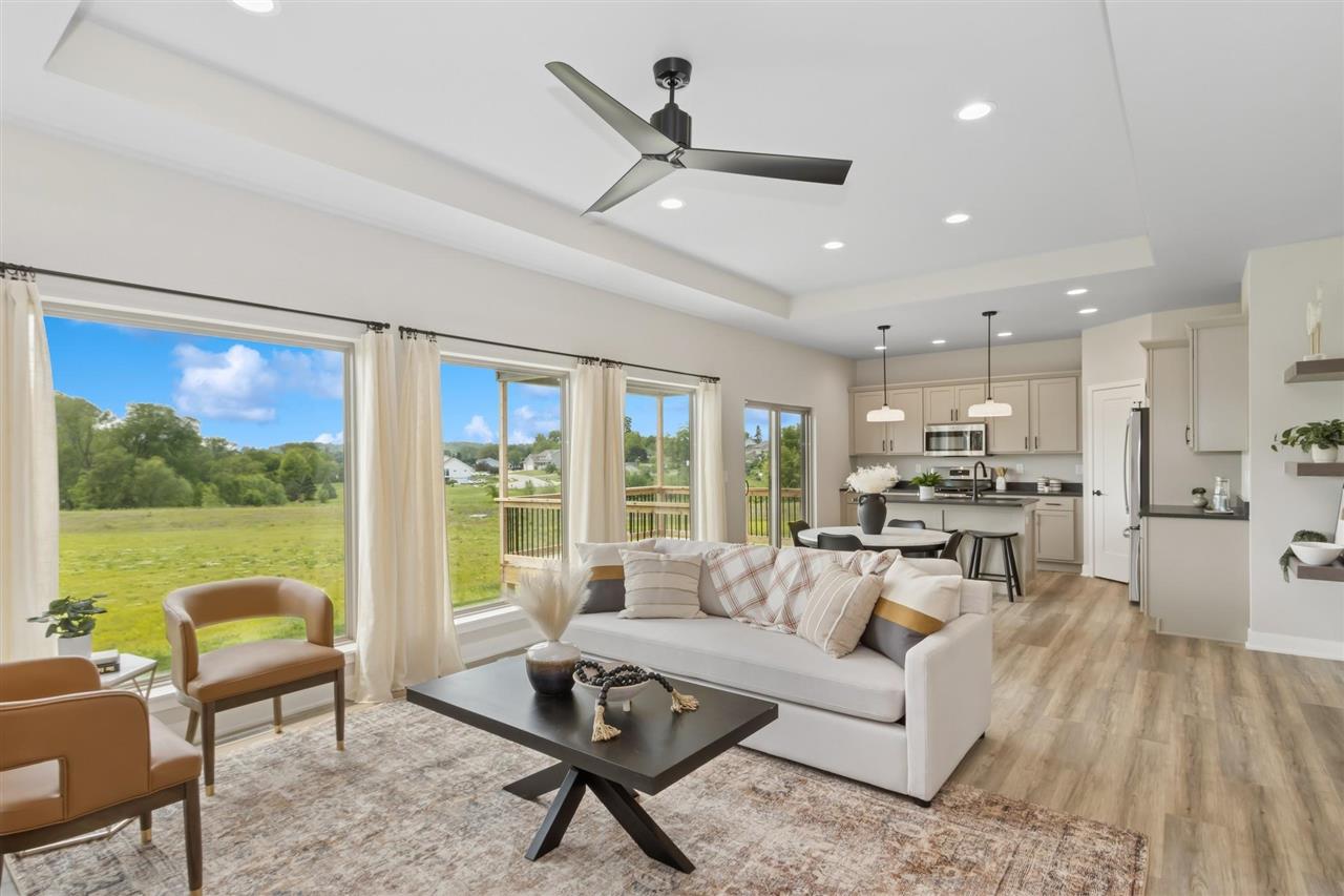 3125 Sunflower Street Ely IA 52227