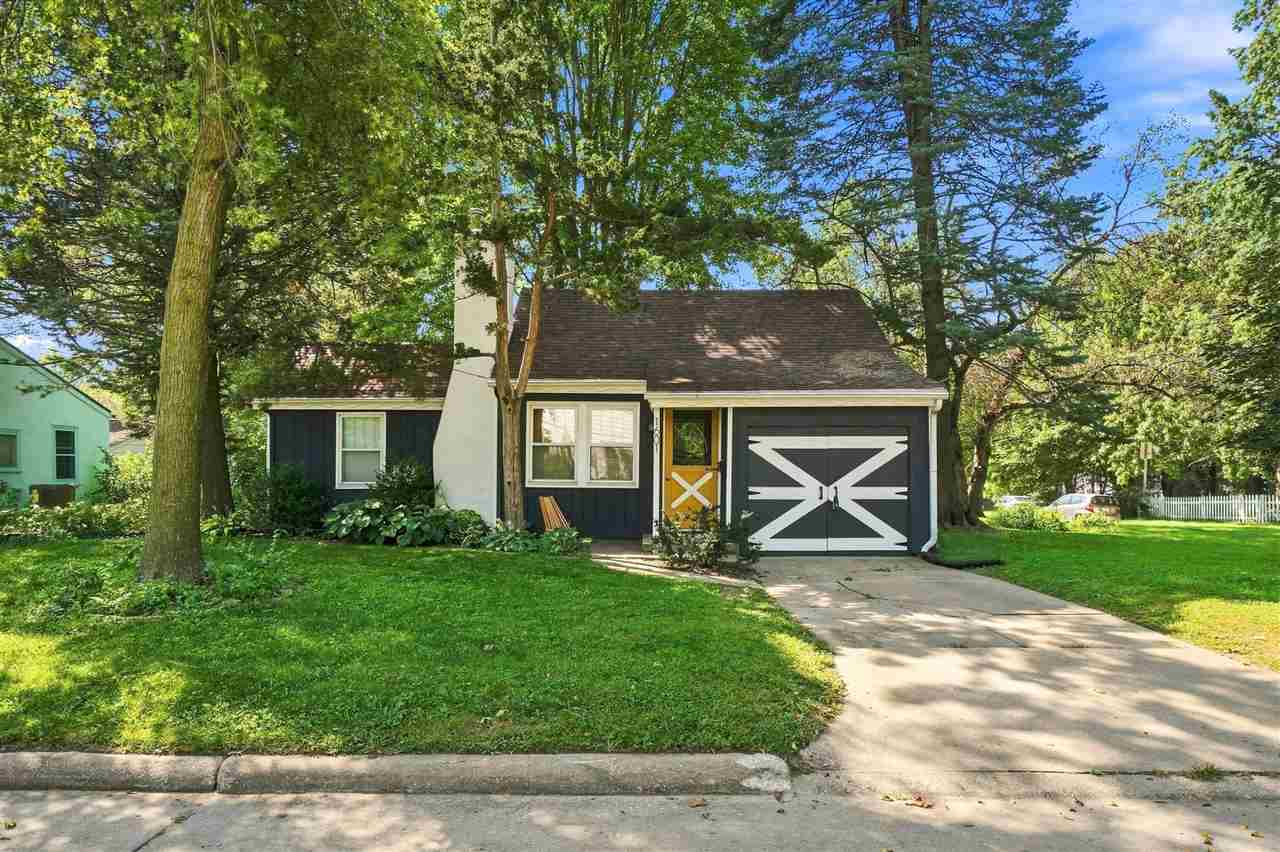 1601 Jackson Avenue Iowa City IA 52240