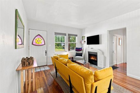 1601 Jackson Avenue Iowa City IA 52240