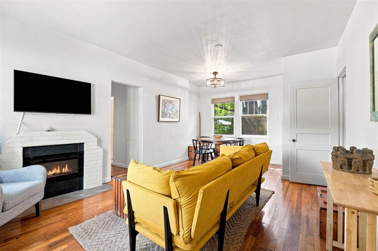 1601 Jackson Avenue Iowa City IA 52240