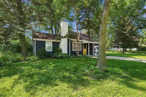 1601 Jackson Avenue Iowa City IA 52240
