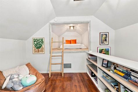 1601 Jackson Avenue Iowa City IA 52240