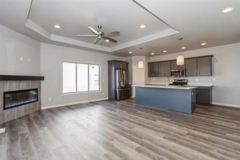 405 Solstice Court North Liberty IA 52317