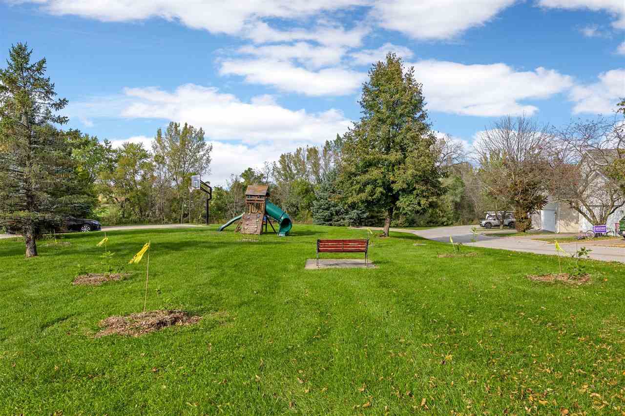 1240 Shannon Drive Iowa City IA 52246