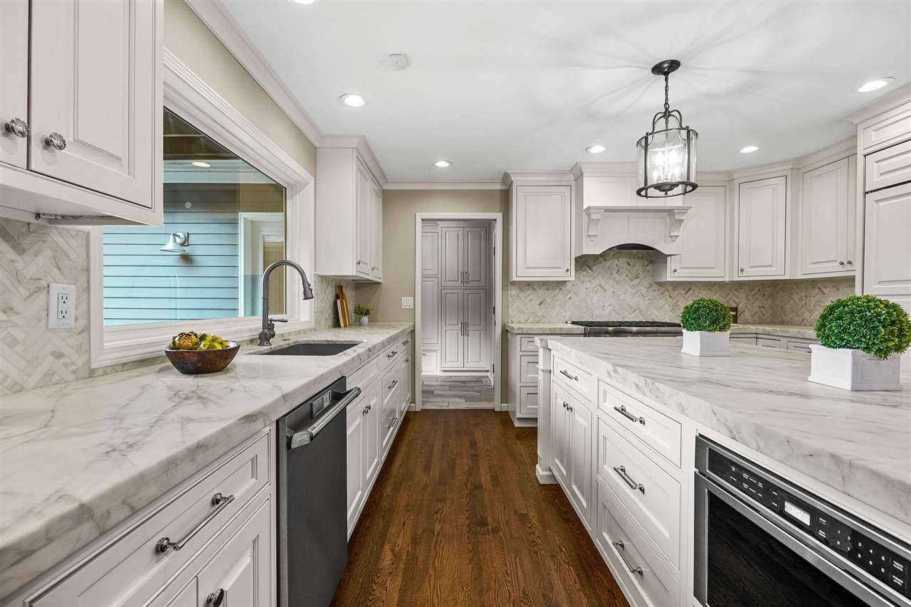 3016 Forest Gate Circle Iowa City IA 52240