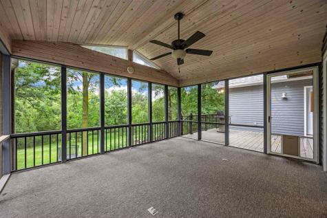 3016 Forest Gate Circle Iowa City IA 52240