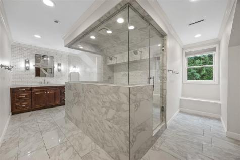 3016 Forest Gate Circle Iowa City IA 52240