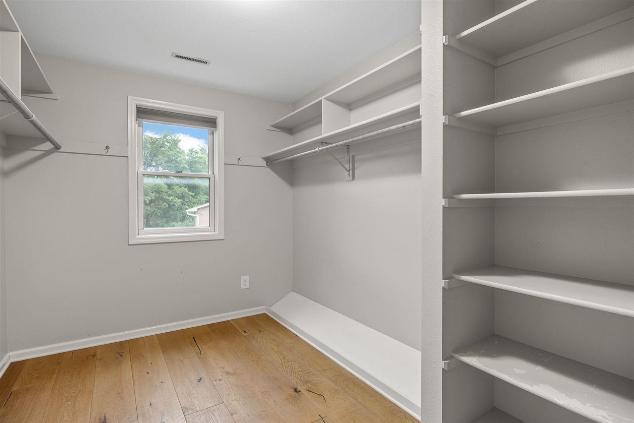 3016 Forest Gate Circle Iowa City IA 52240