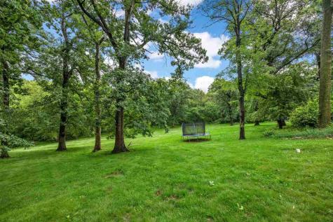3016 Forest Gate Circle Iowa City IA 52240
