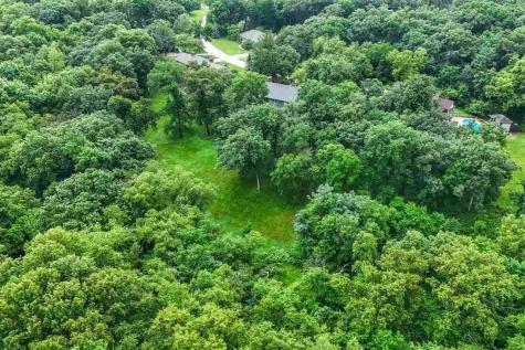 3016 Forest Gate Circle Iowa City IA 52240