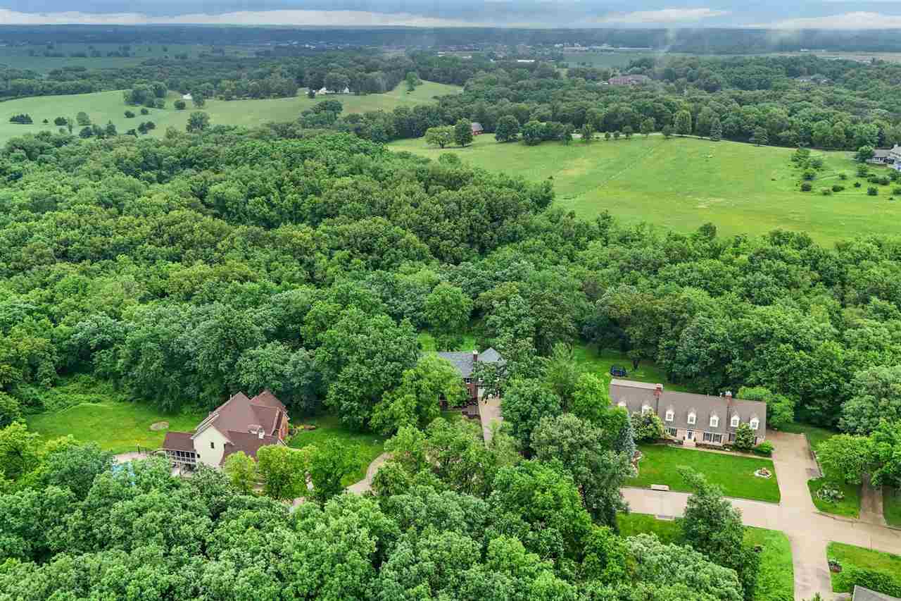 3016 Forest Gate Circle Iowa City IA 52240