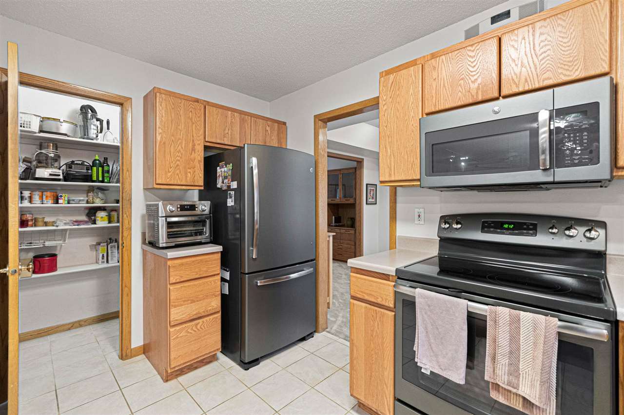 1618 Red Oak Drive Coralville IA 52241