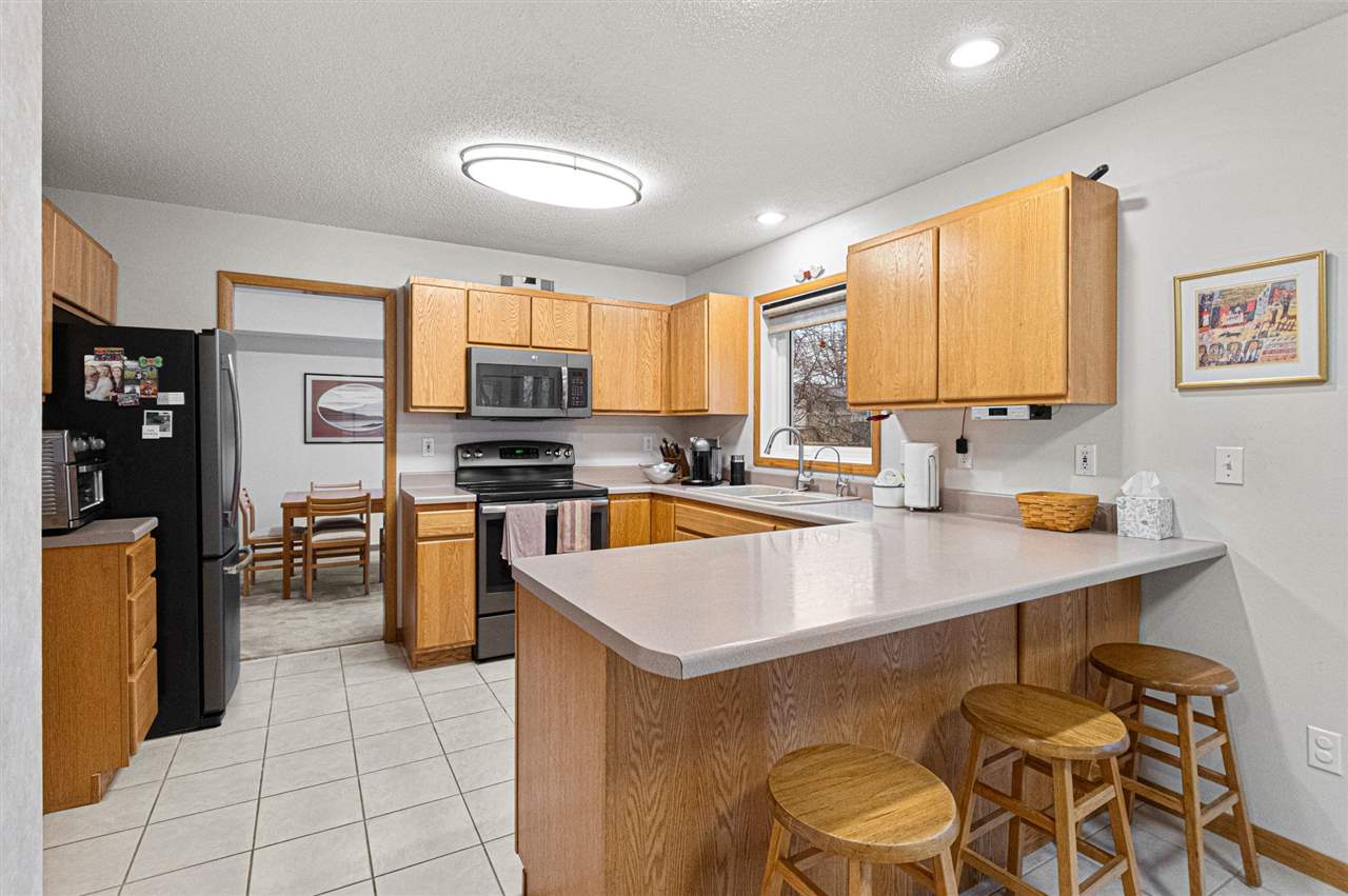 1618 Red Oak Drive Coralville IA 52241