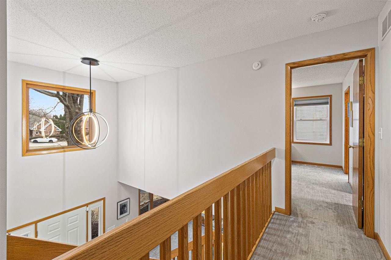 1618 Red Oak Drive Coralville IA 52241