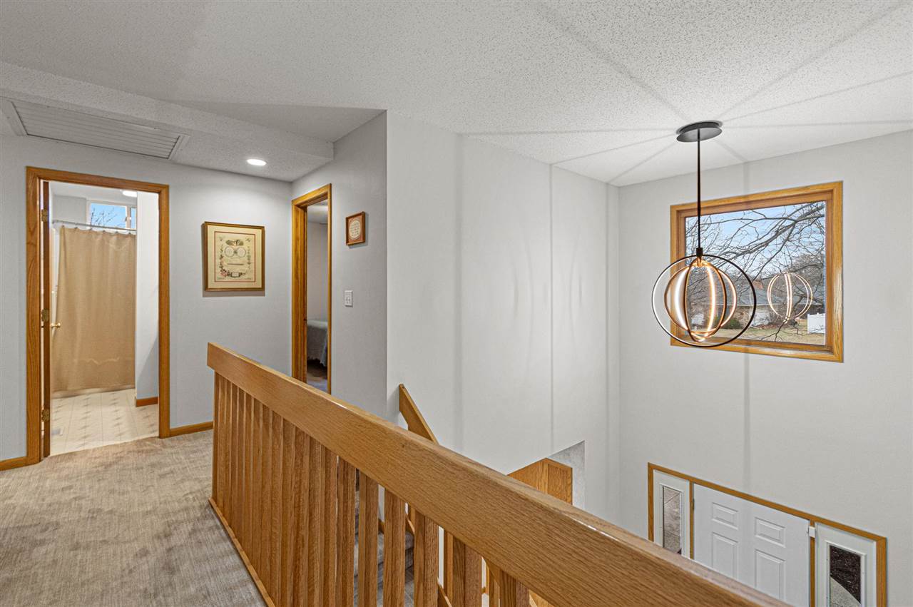 1618 Red Oak Drive Coralville IA 52241