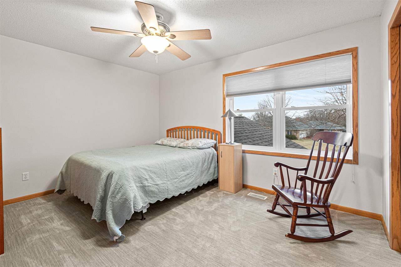 1618 Red Oak Drive Coralville IA 52241