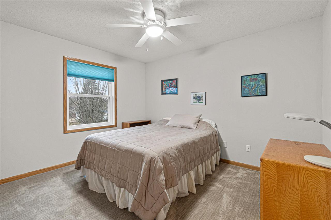 1618 Red Oak Drive Coralville IA 52241