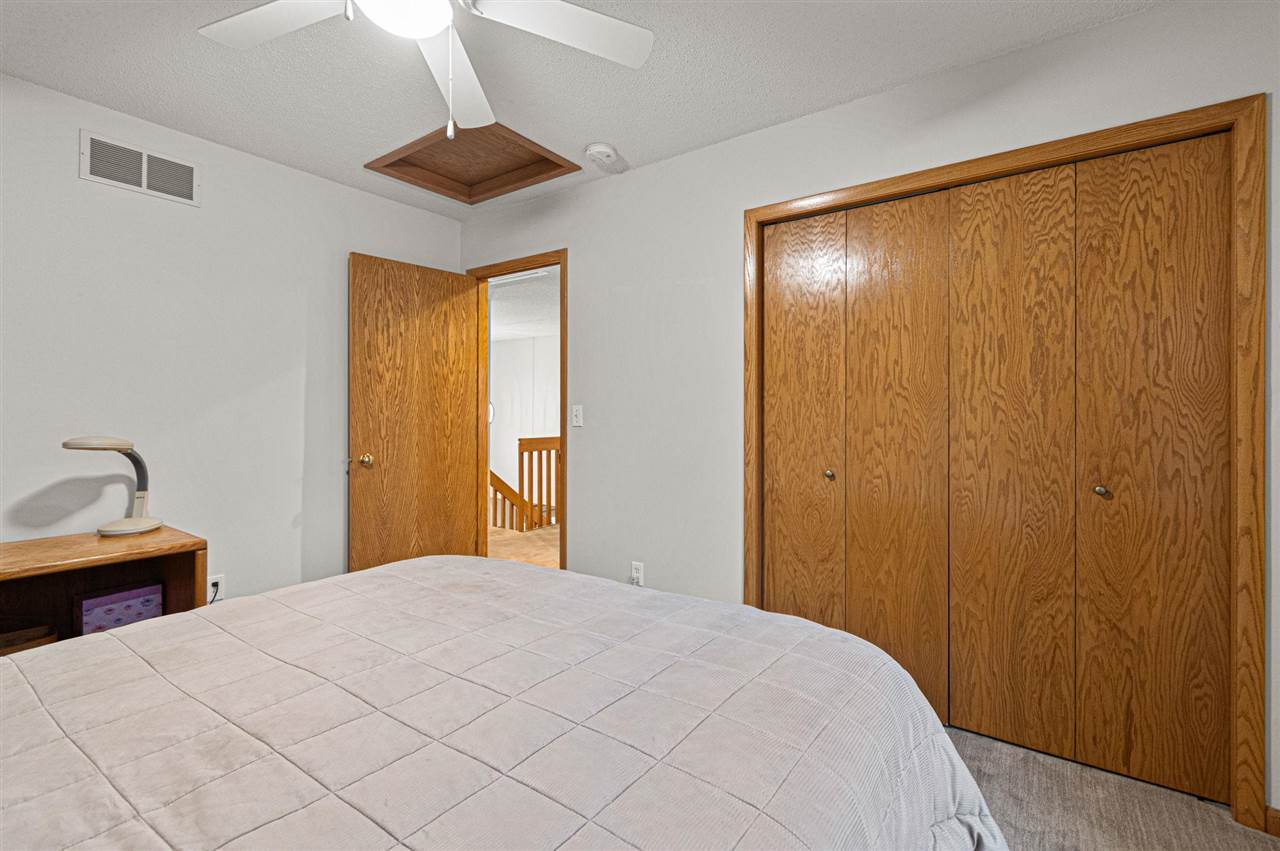 1618 Red Oak Drive Coralville IA 52241