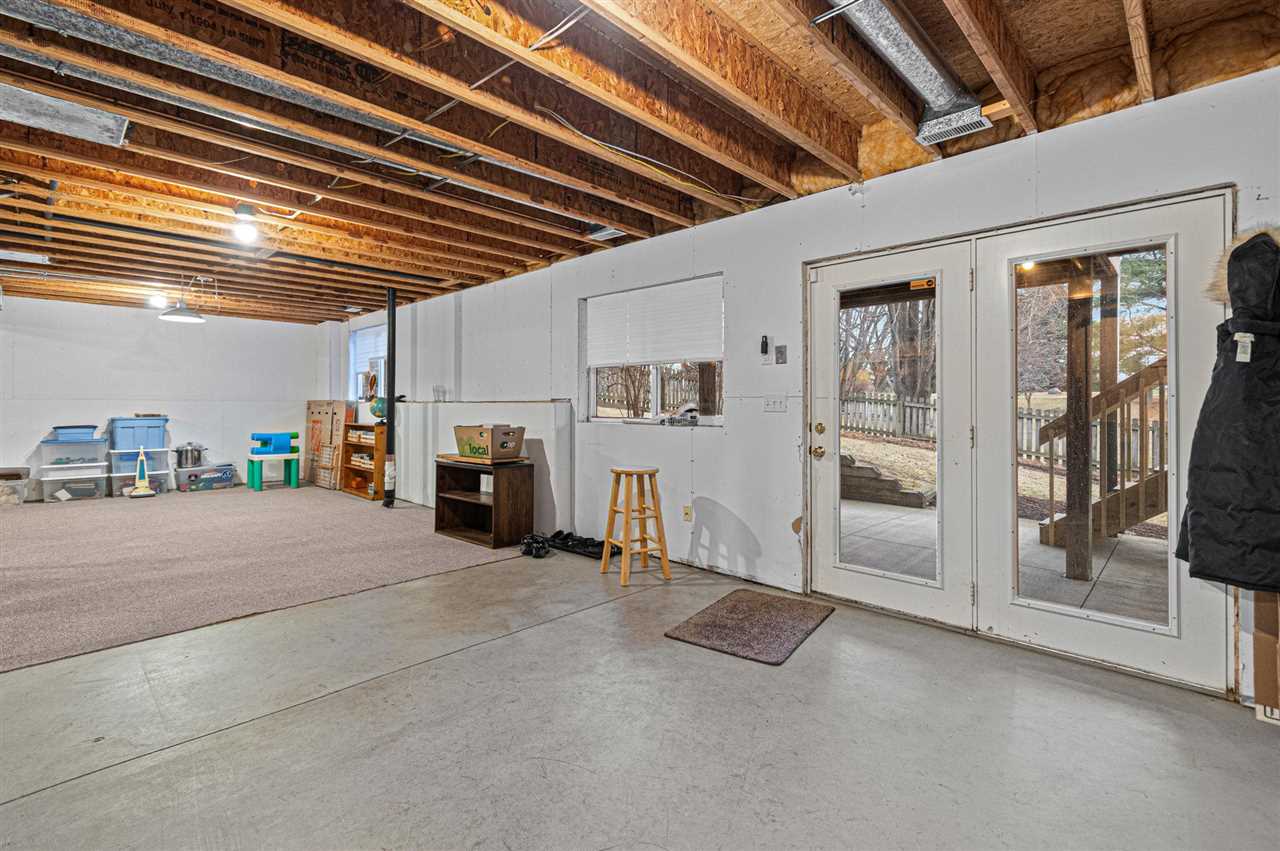 1618 Red Oak Drive Coralville IA 52241