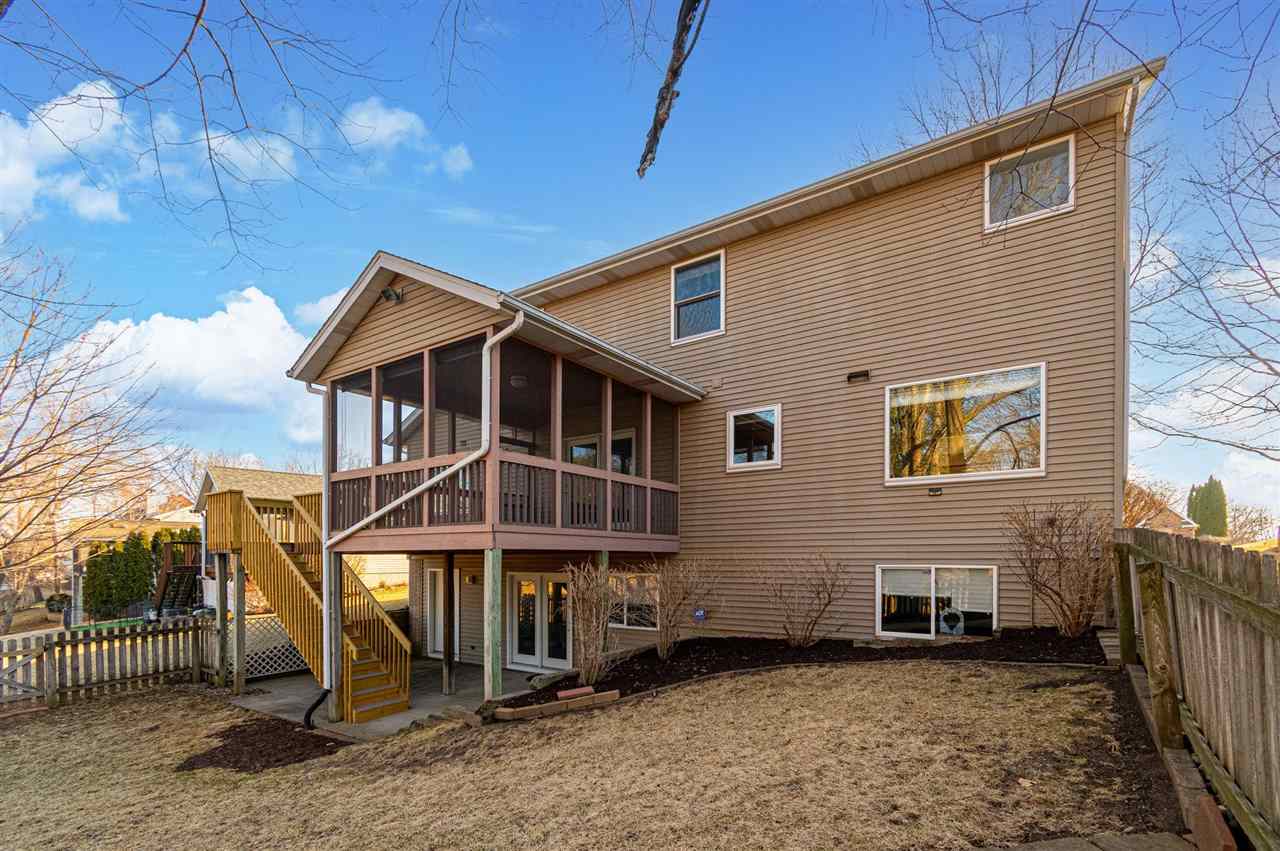 1618 Red Oak Drive Coralville IA 52241