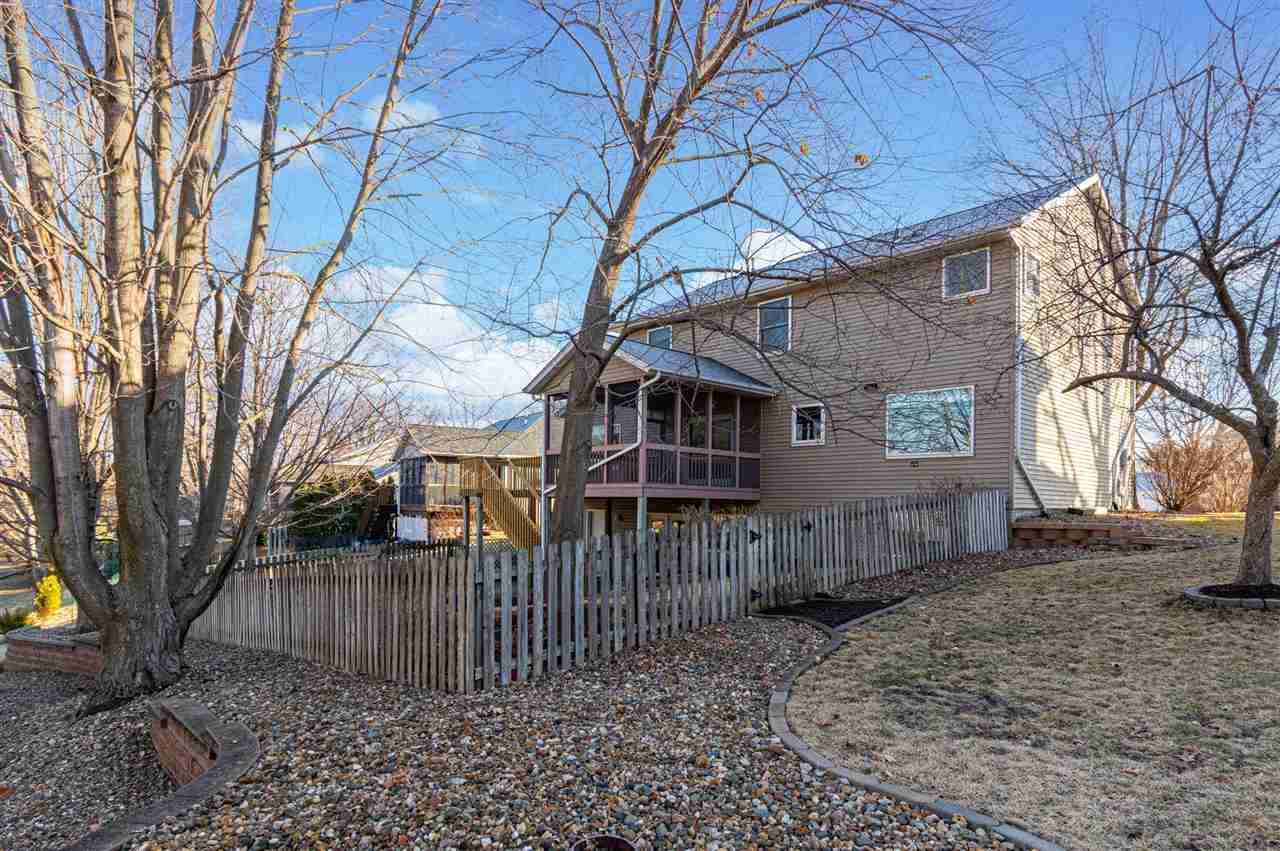 1618 Red Oak Drive Coralville IA 52241