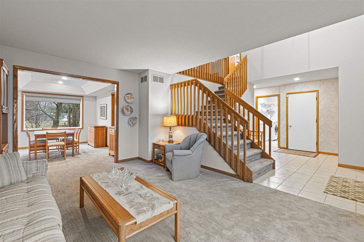 1618 Red Oak Drive Coralville IA 52241