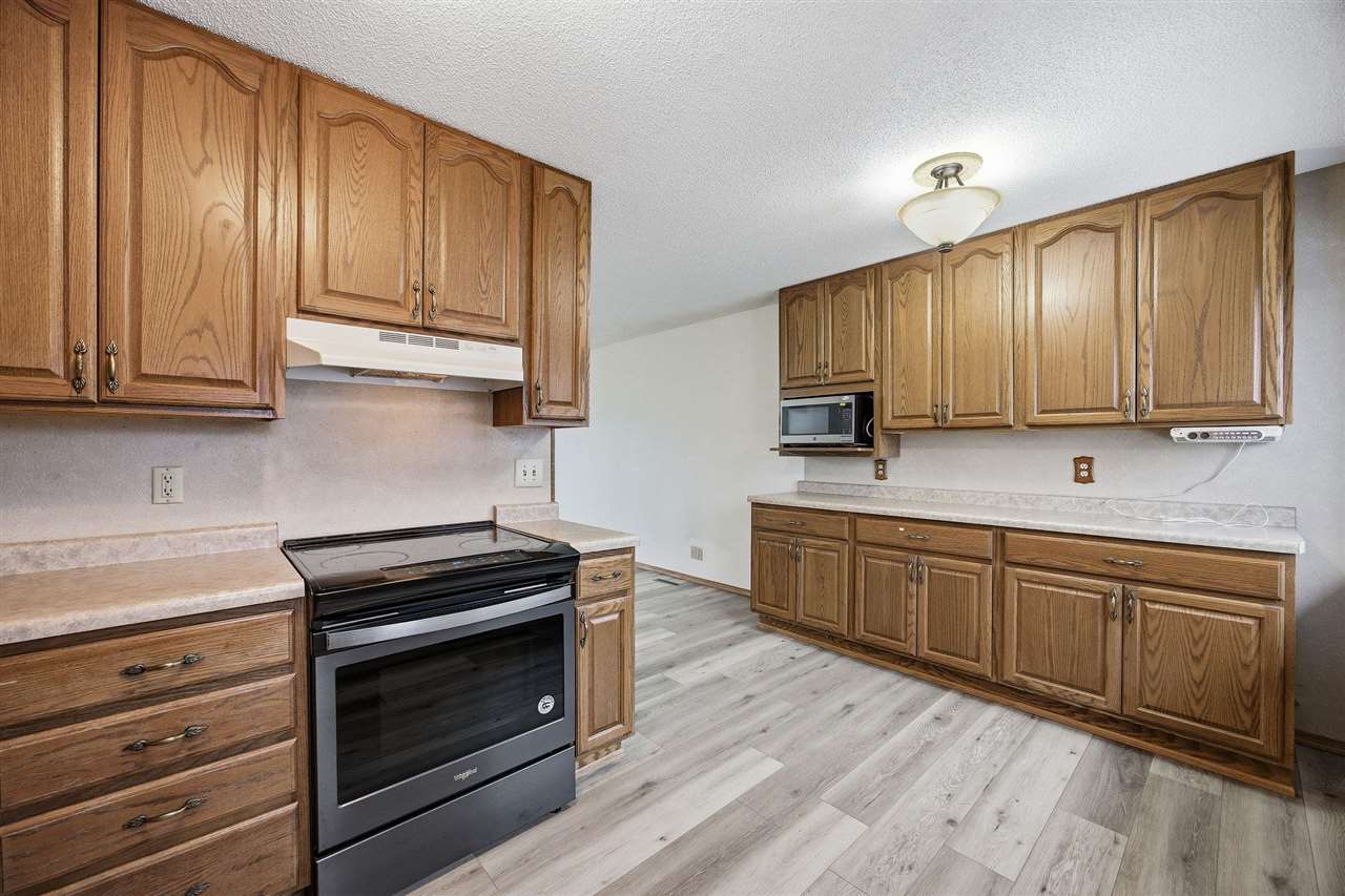 3138 SW Bayberry Drive Cedar Rapids IA 52404