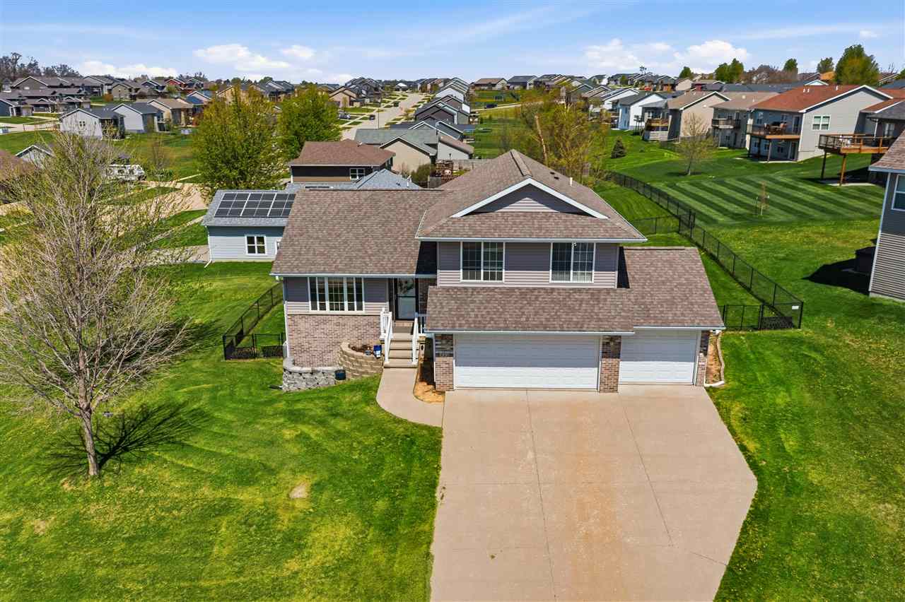 512 Jackson Street Tiffin IA 52340
