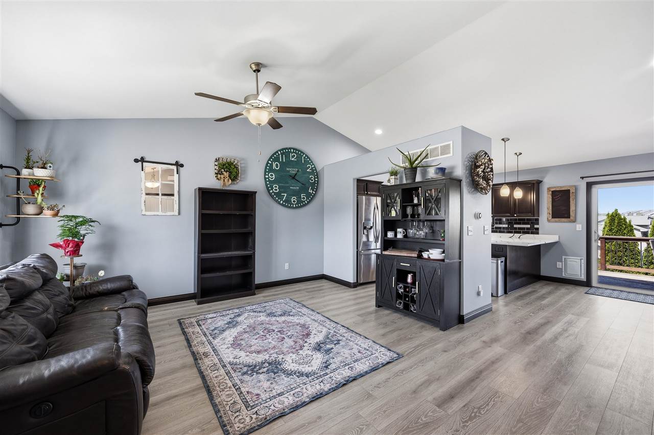 512 Jackson Street Tiffin IA 52340