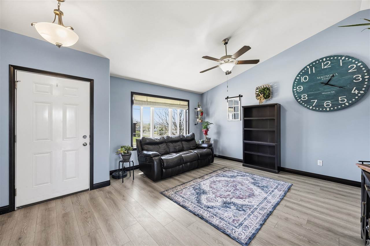 512 Jackson Street Tiffin IA 52340