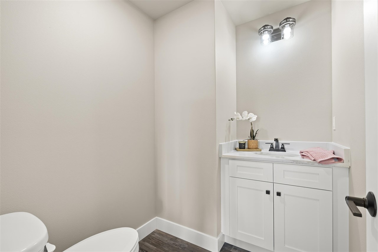 803 Mont Clair Street Solon IA 52333