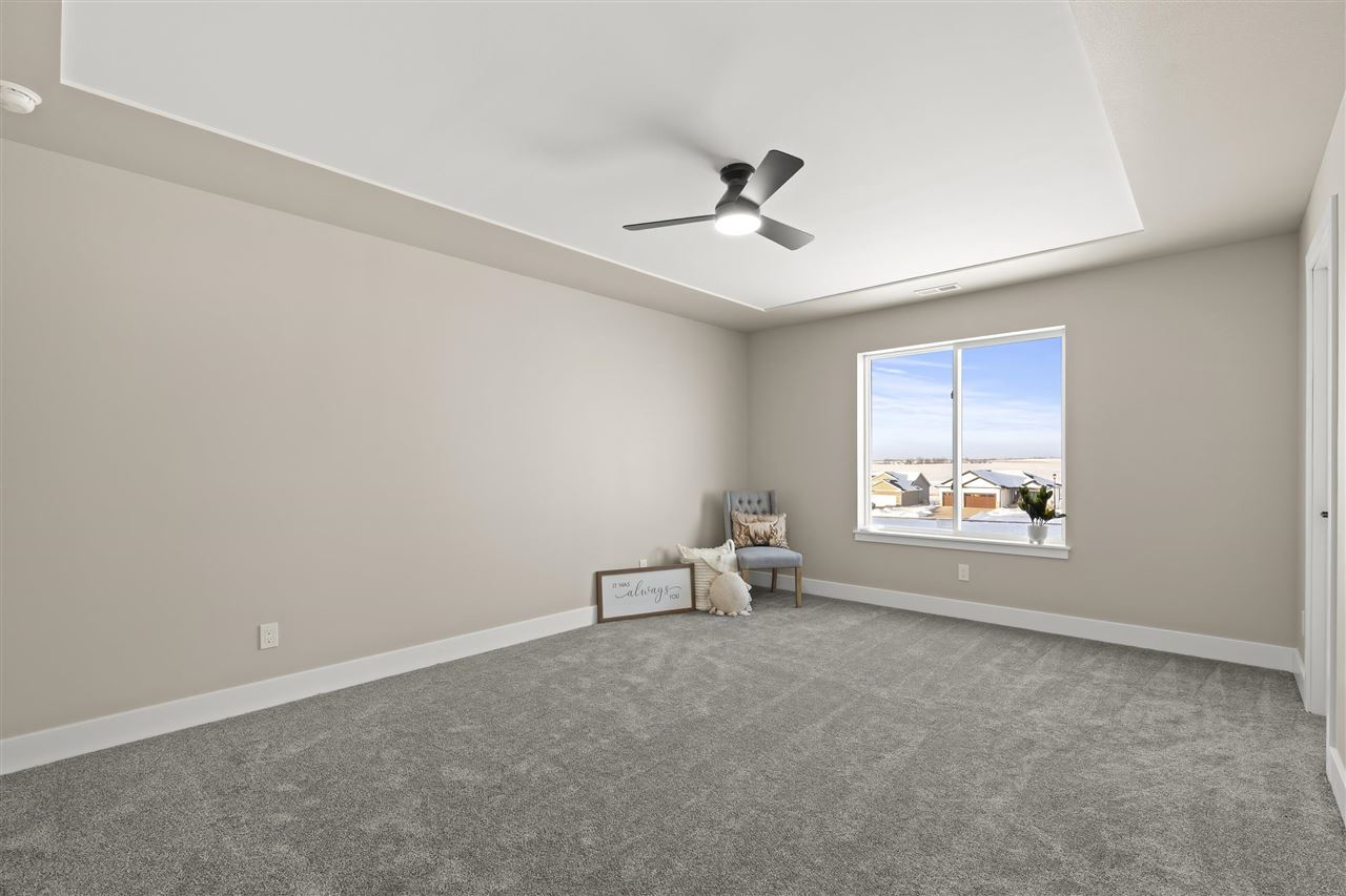 803 Mont Clair Street Solon IA 52333