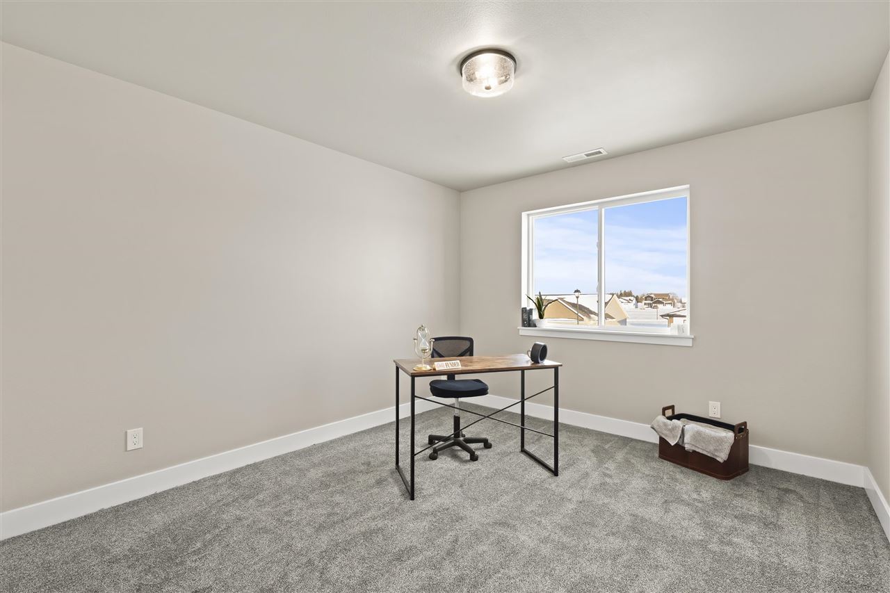 803 Mont Clair Street Solon IA 52333