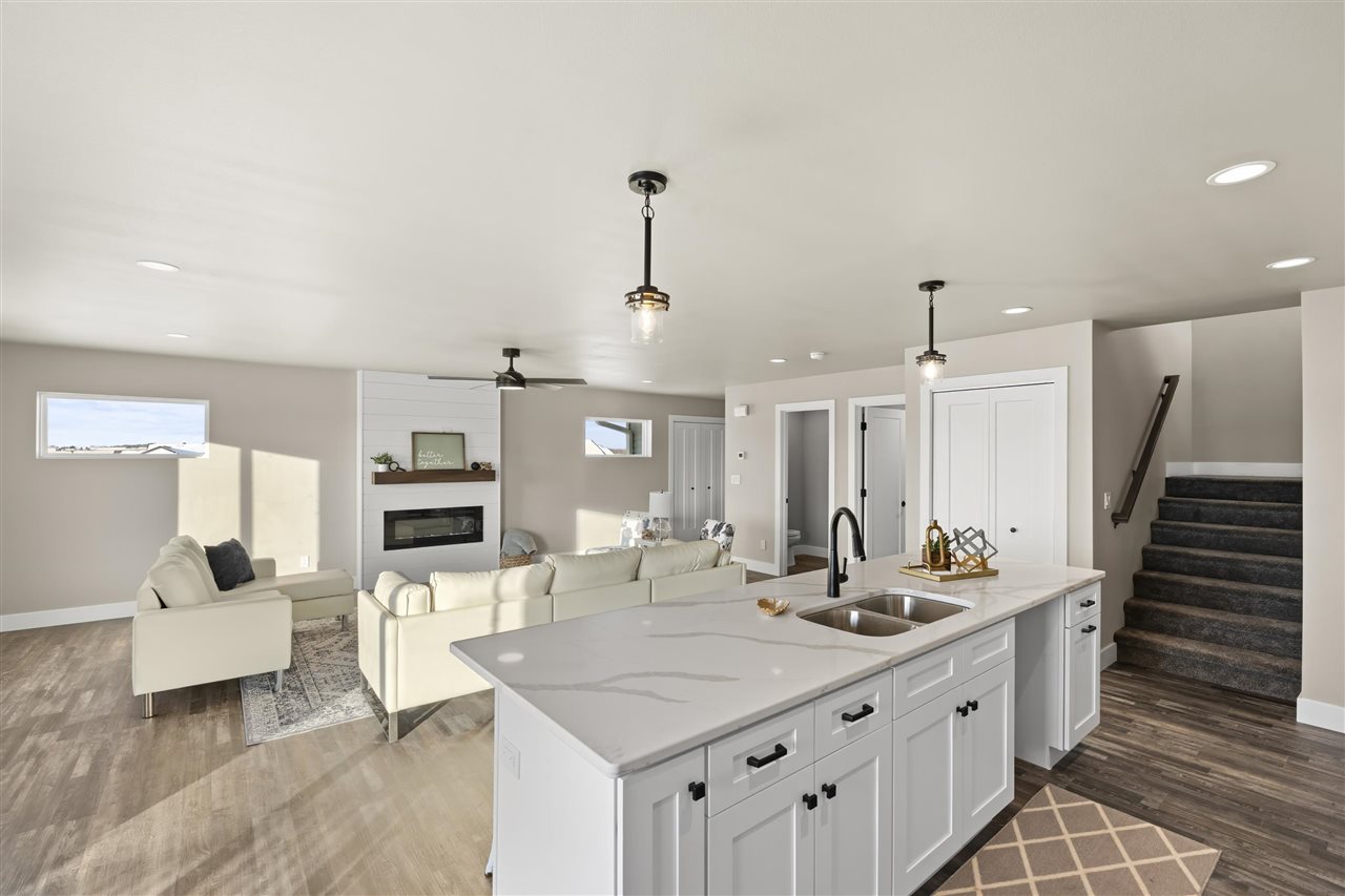 803 Mont Clair Street Solon IA 52333