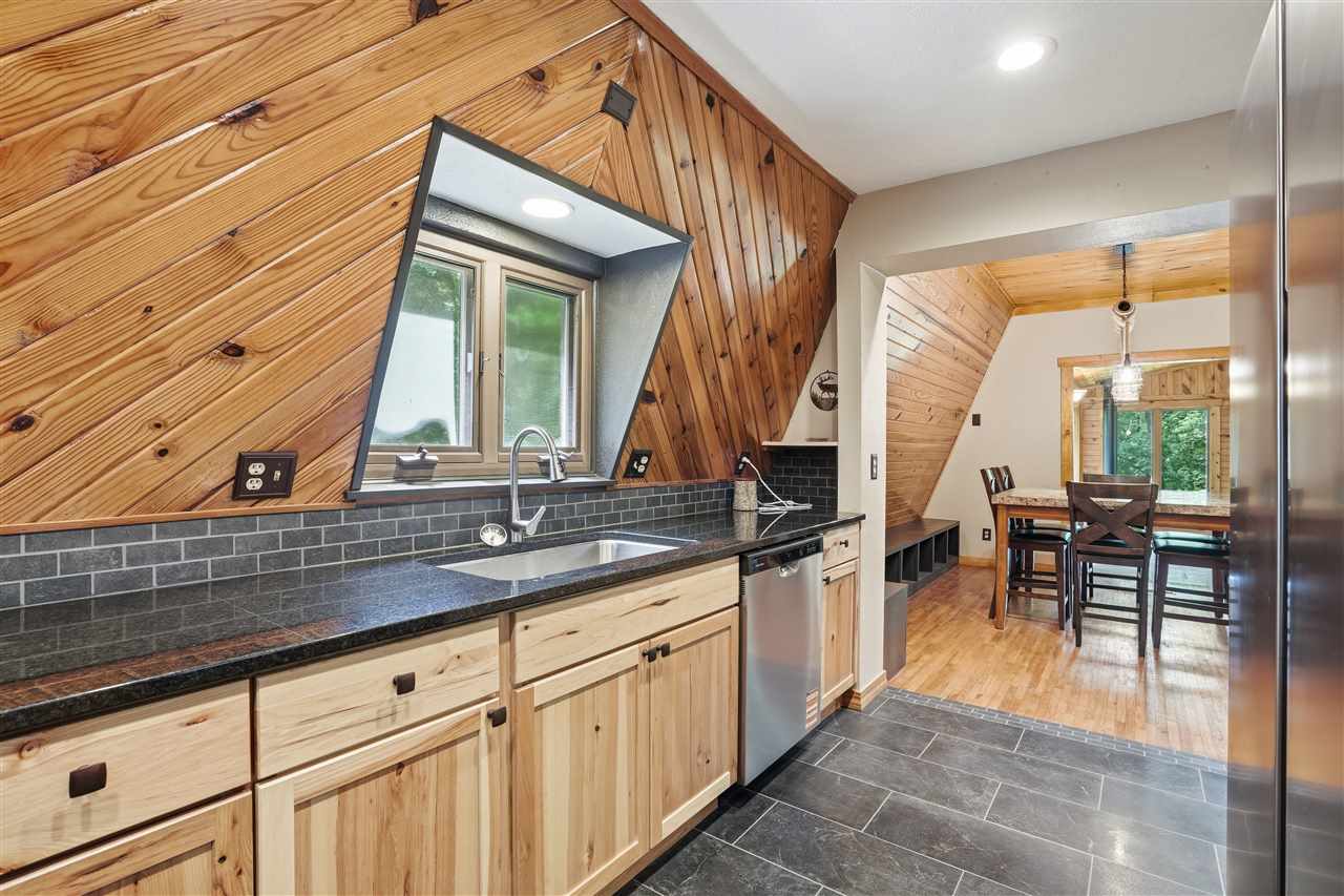 2221 Oak Road NE North Liberty IA 52317