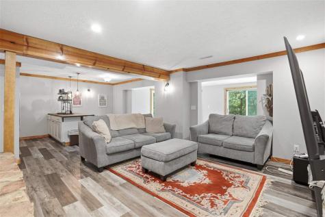 2221 Oak Road NE North Liberty IA 52317