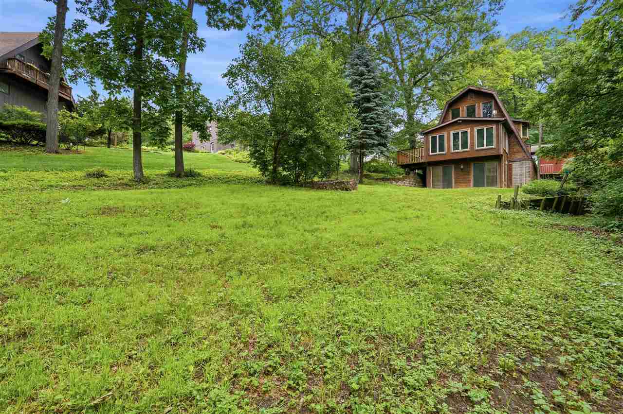 2221 Oak Road NE North Liberty IA 52317
