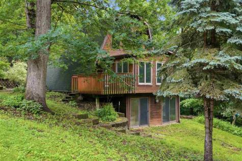 2221 Oak Road NE North Liberty IA 52317