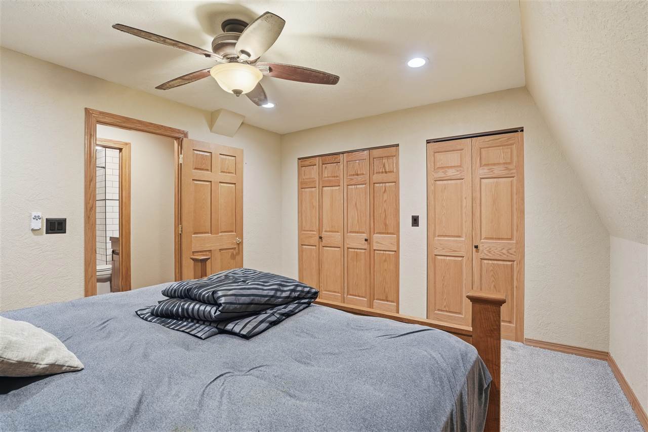 2221 Oak Road NE North Liberty IA 52317